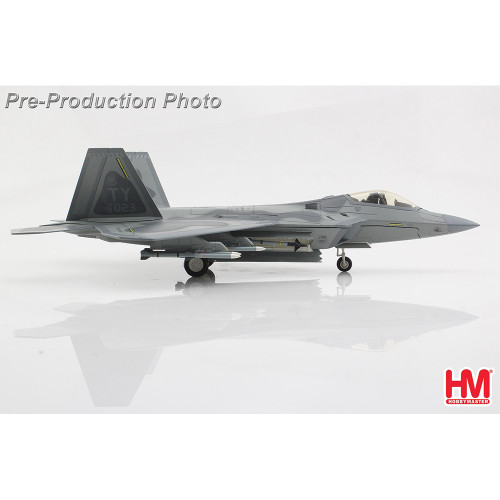 F-22 Raptor 1/72 Die Cast Model Alt Image 3