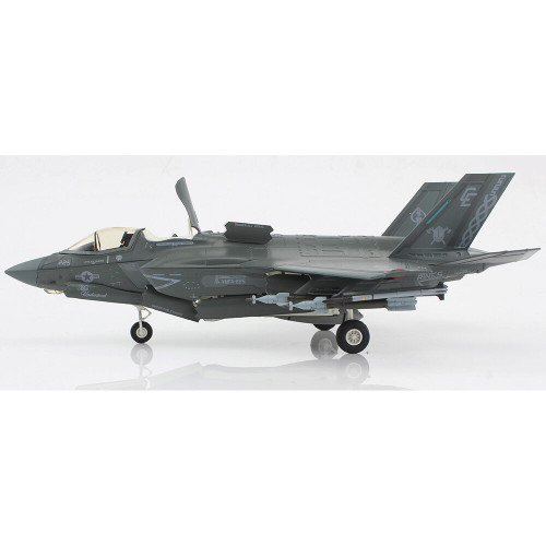 F-35B Lightning II 1/72 Die Cast Model - HA4620B VMFA-225 "Vikings",MCAS Yuma, 2023 (beast mode) Alt Image 1