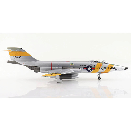 RF-101C Voodoo 1/72 Die Cast Model - HA9304 363rd TRW, Operation Sun Run,  Nov. 27th, 1957 Alt Image 2