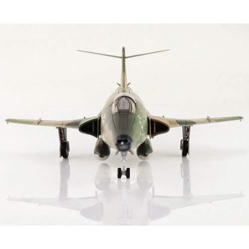 RF-101C Voodoo 1/72 Die Cast Model - HA9351 45th TRS "Polka Dots", 1969 Alt Image 3