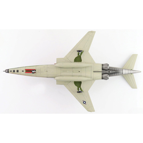 RF-101C Voodoo 1/72 Die Cast Model - HA9351 45th TRS "Polka Dots", 1969 Alt Image 5