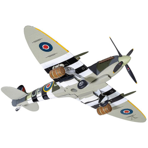 Supermarine Spitfire Mk.IX 1/72 Die Cast Model  - AA29101 Cdr. J.E. Johnson Alt Image 6