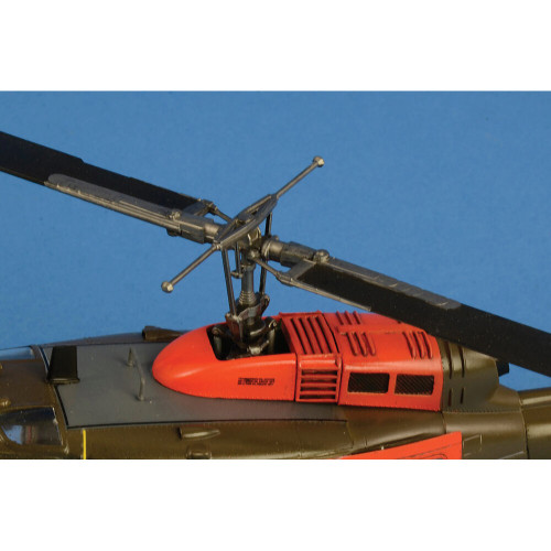 UH-1D Iroquois 1/48 Kit Alt Image 4