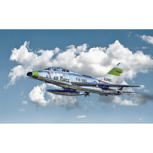 F-100F Super Sabre 1/72 Kit Alt Image 1