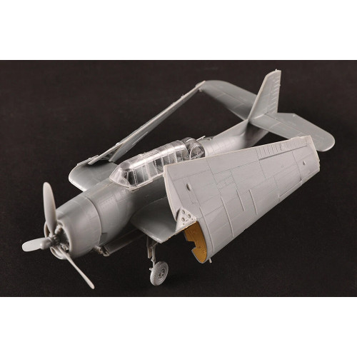 TBM-3 Avenger 1/72 Kit HOBBY BOSS (87274) Alt Image 2