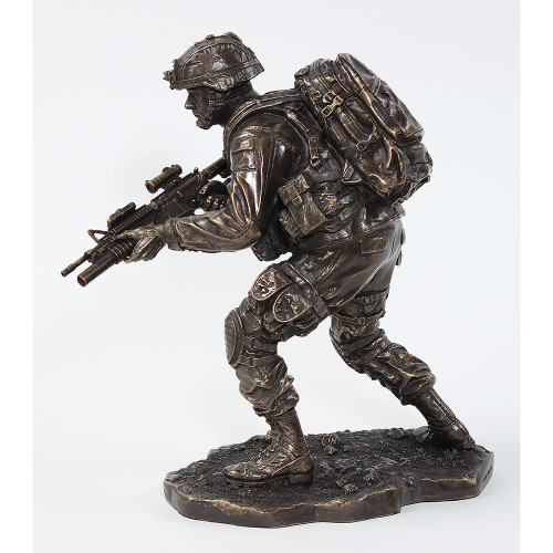 On the Move Figurine Pacific Trading (Y8082) Alt Image 1
