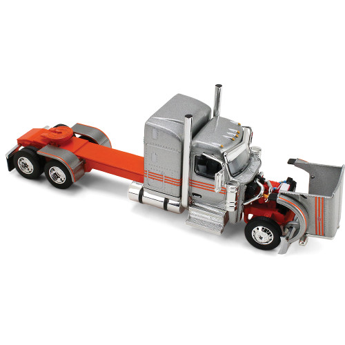 Peterbilt 589 with 58 Sleeper & 50' Wilson Pacesetter Grain Trailer 1:64 Scale  by Diecast Promotions Alt Image 3