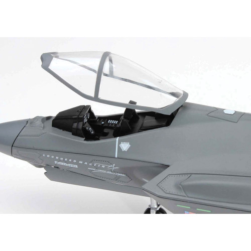 F-35A 1/72 Die Cast Model 1:72 Scale  by Air Force 1 Alt Image 1