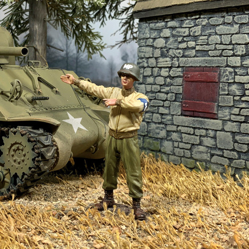 U.S. Army MP Directing Traffic 1/30 Figure William Britain (25213) 1:30 Scale Metal by William Britain Alt Image 1