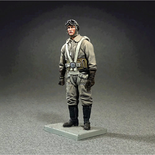 German Luftwaffe Bomber Pilot 1/30 Figure - 1939-45 William Britain (10108) 1:30 scale Metal by William Britain Alt Image 1
