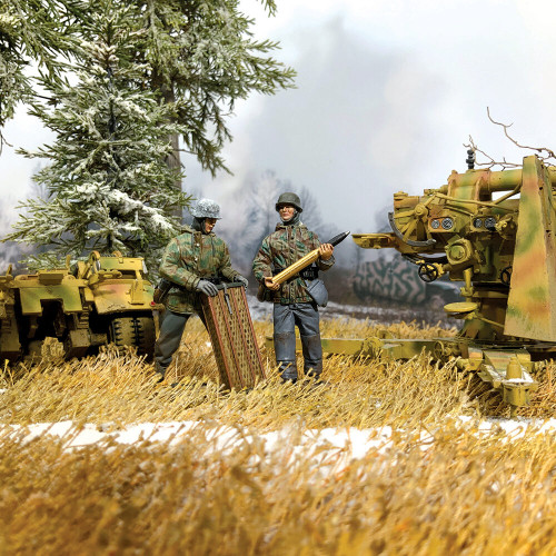 German 88mm Flak Gun Ammunition Handlers 1/30 Figure Set 1:30 scale Metal by William Britain Alt Image 1