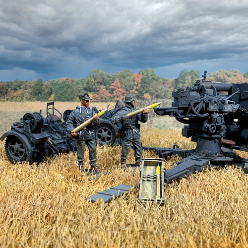 German Flak Crew with Open Crate And Shells 1/30 Figure Set 1:30 scale Metal by William Britain Alt Image 1