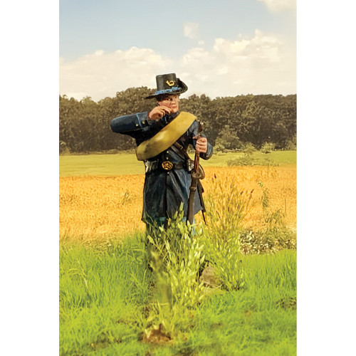 Union Iron Brigade in Gaiters Tearing Cartridge William Britain (31413) 1:30 Scale Metal by William Britain Alt Image 1