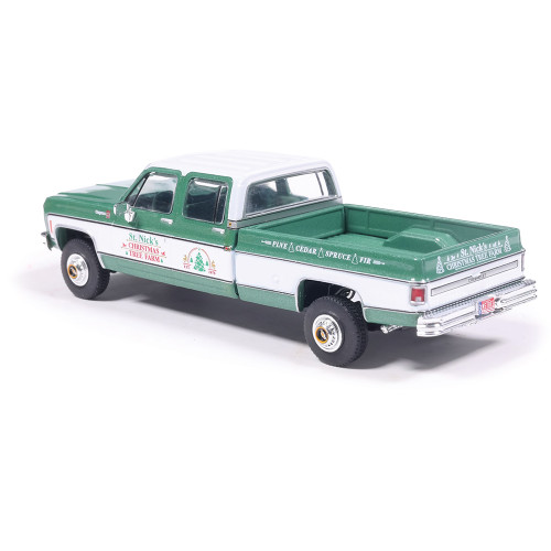 1976 Chevrolet Cheyenne K20 - Christmas Exclusive 1:64 Scale Diecast Metal by IXO America Alt Image 3
