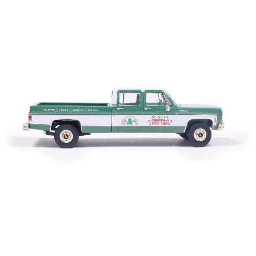 1976 Chevrolet Cheyenne K20 - Christmas Exclusive 1:64 Scale Diecast Metal by IXO America Alt Image 7
