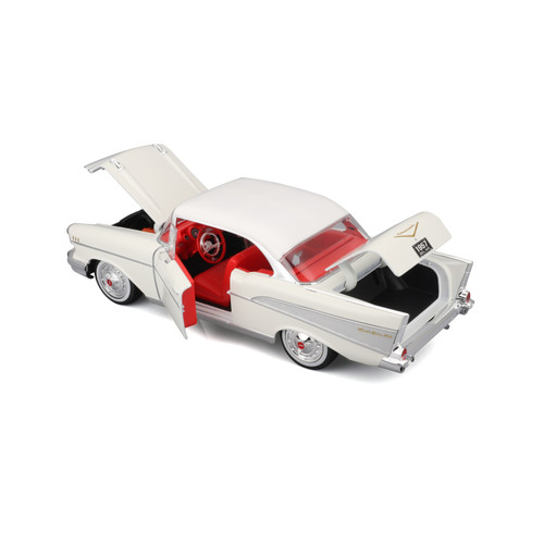 1957 Chevrolet Bel Air Coupe - tbc 1:18 Scale Diecast Model Car by Maisto Alt Image 3