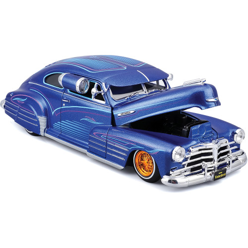 1948 Chevrolet Fleetline Lowriders - Met.Blue 1:24 Scale Diecast Model Car by Maisto Alt Image 1