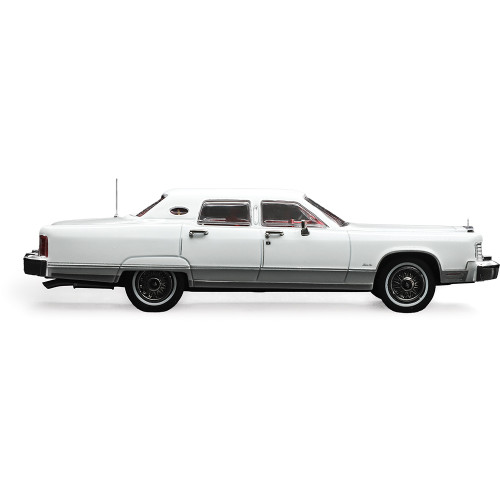 1979 Lincoln Continental Town Car-White 1:64 Scale Diecast Metal by Sunstar Alt Image 4