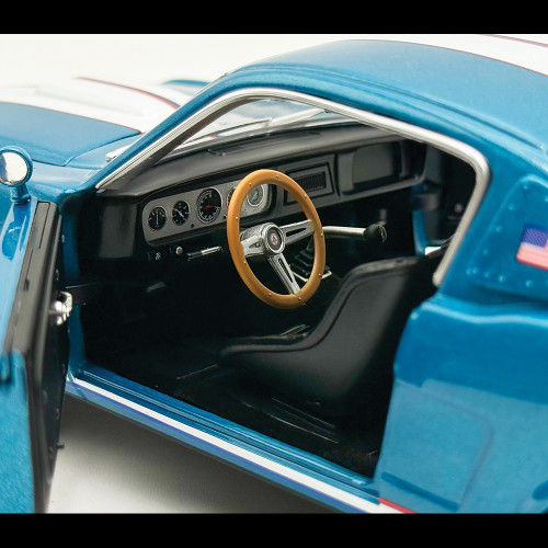 1965 Shelby GT350R - Crazy Horse - USA 250 1:18 Scale Diecast Model Car by Acme Alt Image 4