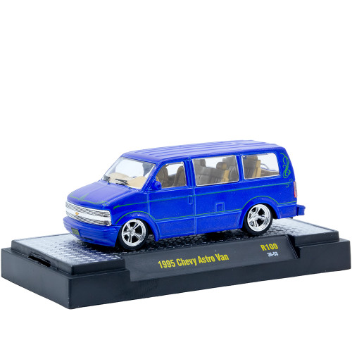 1995 Chevrolet Astro Van - Blue 1:64 Scale Diecast Metal by M2 Machines Alt Image 1