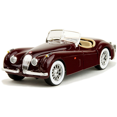 1961 Jaguar E-Type Coupe Diecast Model | Bburago