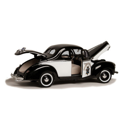 1940 Ford CHiPs Patrol Car Alt Image 1