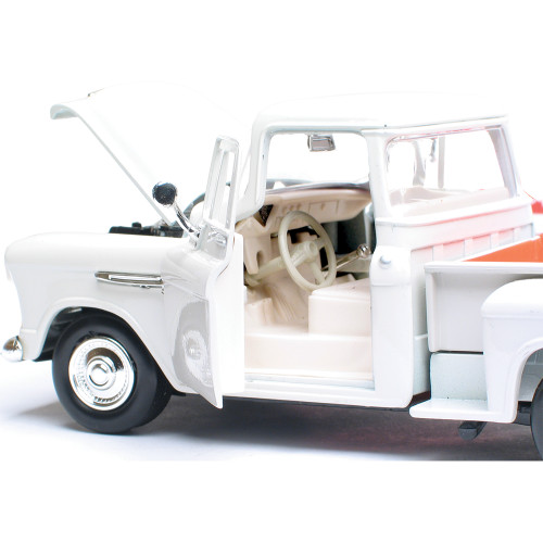 1955 Chevy Pickup 1:24 Scale Diecast Model by Motormax Alt Image 2