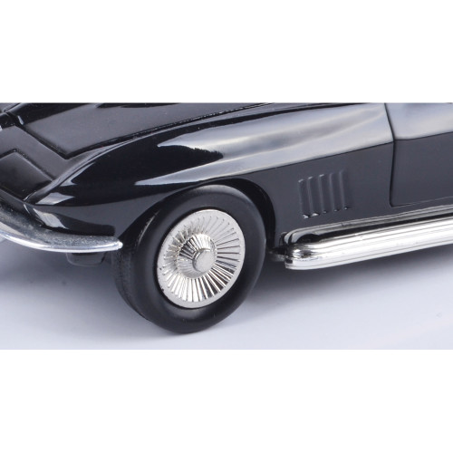 1967 Corvette 427 Tri-Power 1:24 Scale Diecast Model by Motormax Alt Image 3