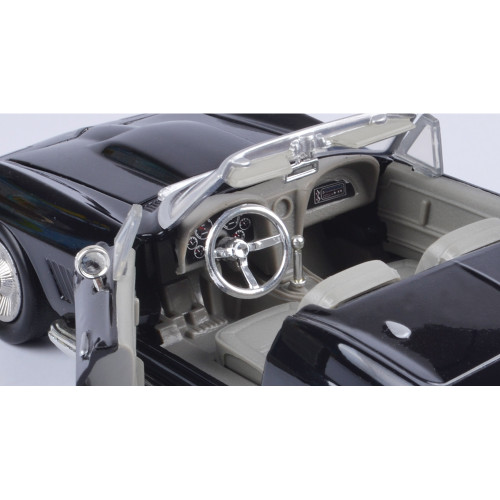 1967 Corvette 427 Tri-Power 1:24 Scale Diecast Model by Motormax Alt Image 4