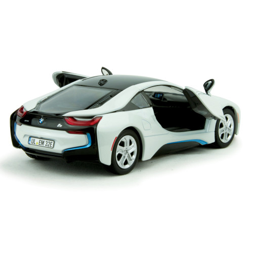 BMW i8 Coupe - white Alt Image 2
