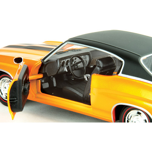 1971 Chevelle SS 454 1:18 Scale Diecast Model Car by Maisto Alt Image 2