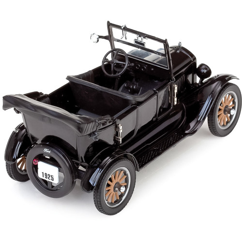 Laurel & Hardy 1925 Ford Model T Alt Image 4