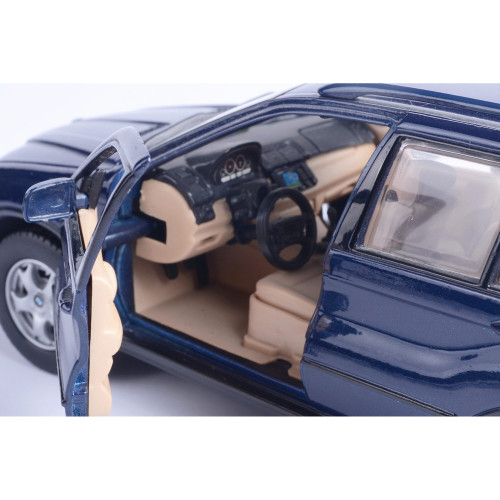 BMW X5 - Metallic Blue Alt Image 6