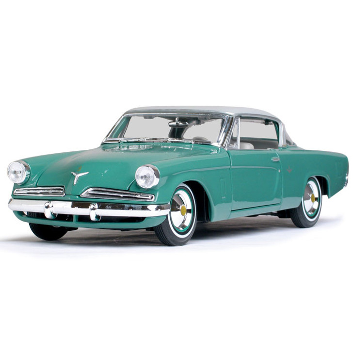 1953 Studebaker Starliner 1:18 Scale Diecast Model by Maisto