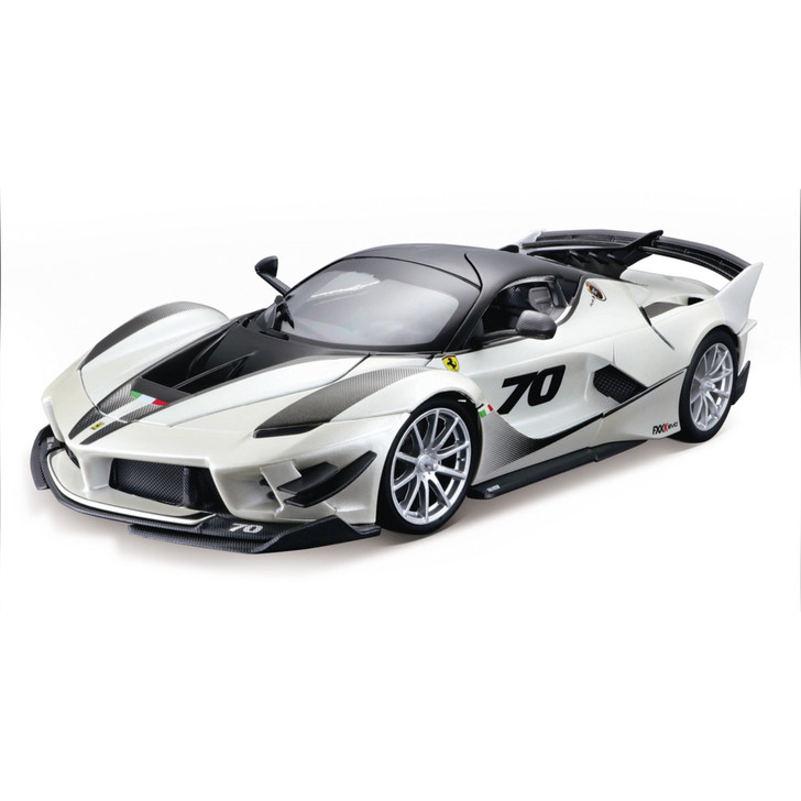 Ferrari FXX-K Evo - 1:18 White 1:18 Scale Diecast Model Car by Bburago