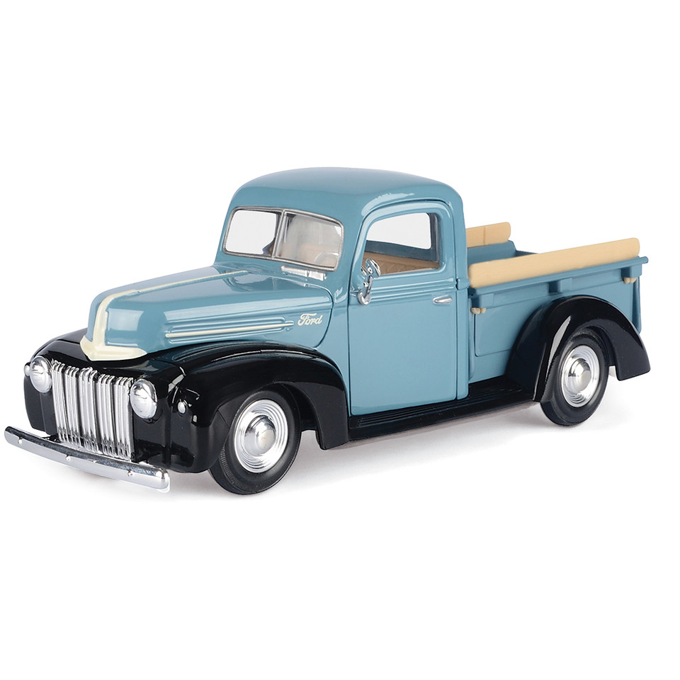 1942-47 Ford Jailbar Pickup - Florentine Blue 1:24 Scale Diecast Model Truck by Motormax Main Image