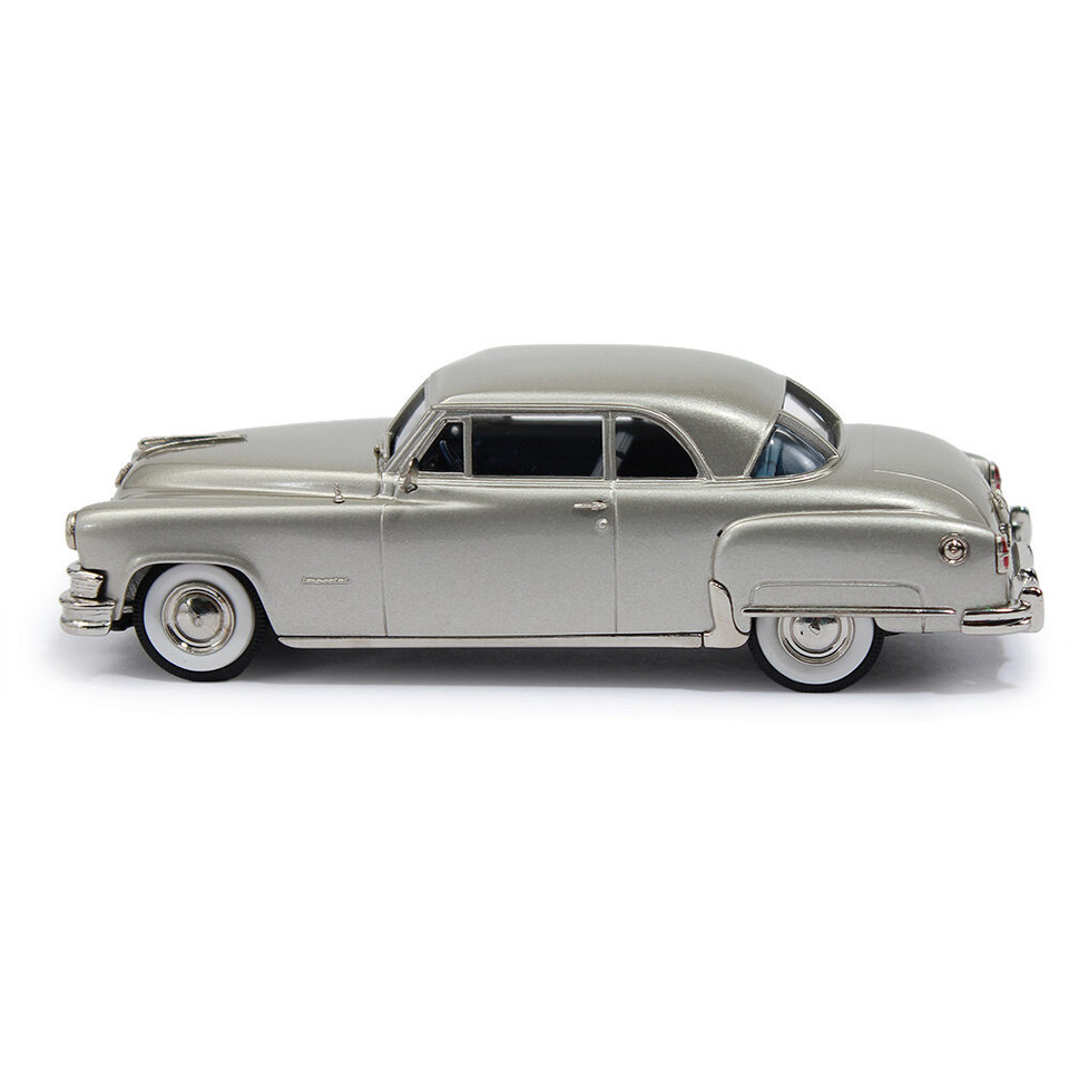 Voitures américaines 1/43: Chrysler Impérial Newport 1952 Brooklin