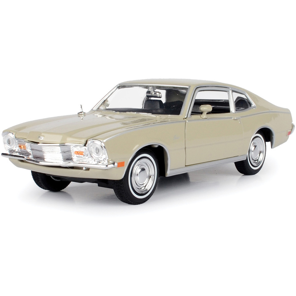 1971 Mercury Comet - Beige 1:24 Scale Diecast Model Car by Motormax Main Image