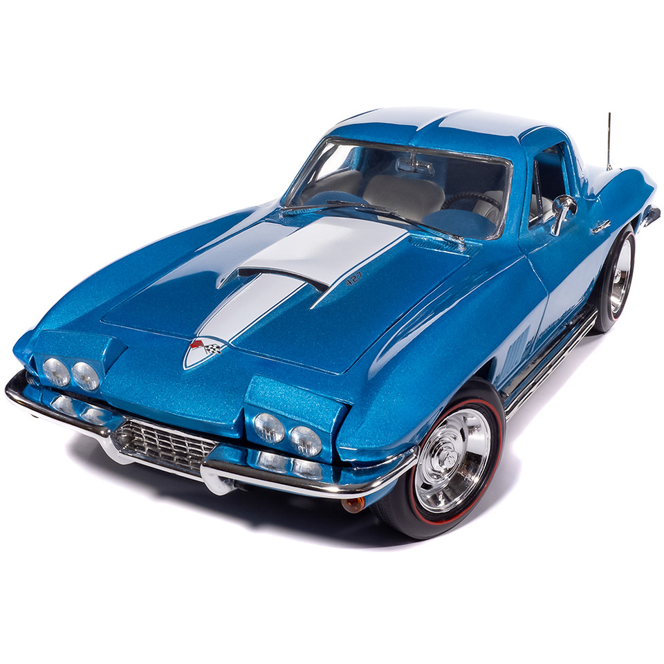 1967 Chevy Corvette Stingray - Light Metallic Blue 1:18 Scale Diecast Model Car by American Muscle - Ertl Main Image