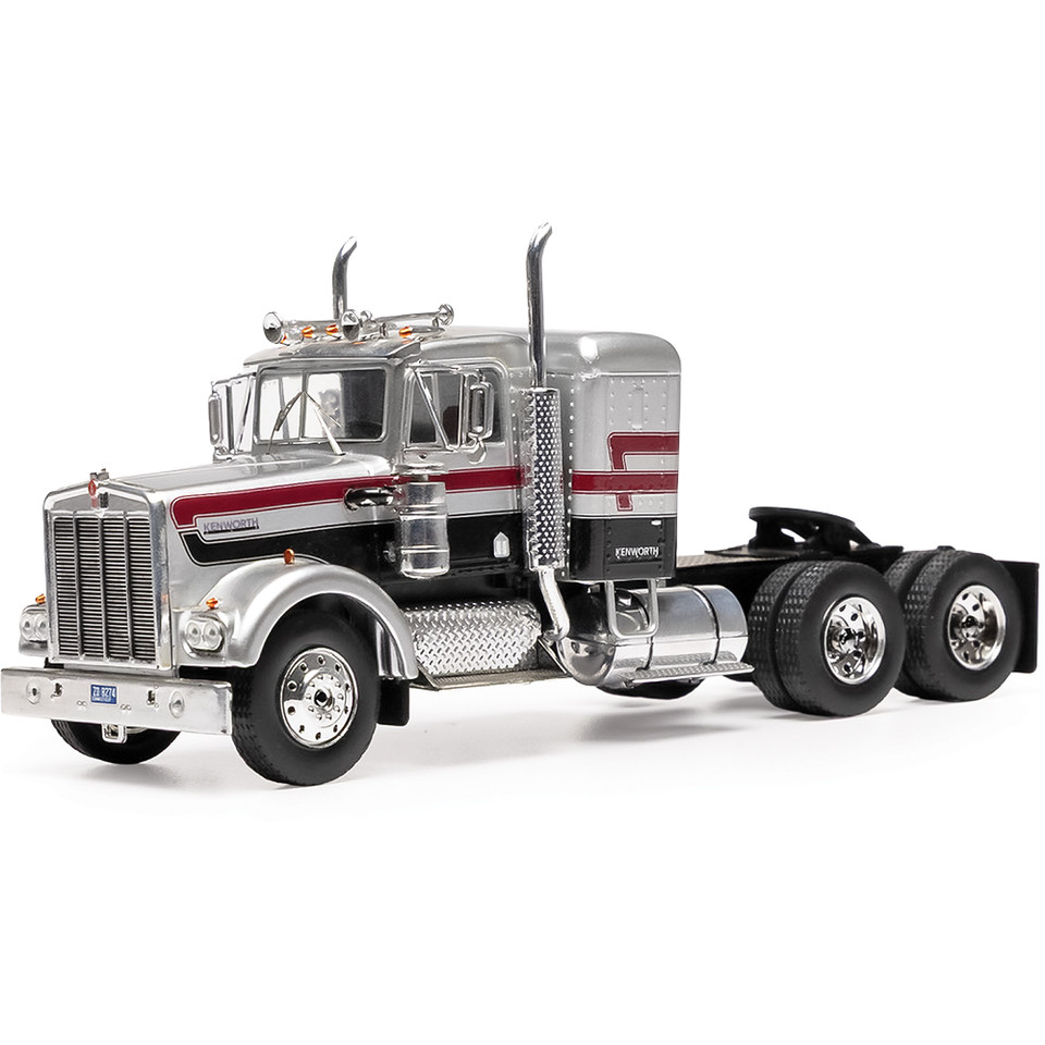 1976 Kenworth W925 - Silver Main Image