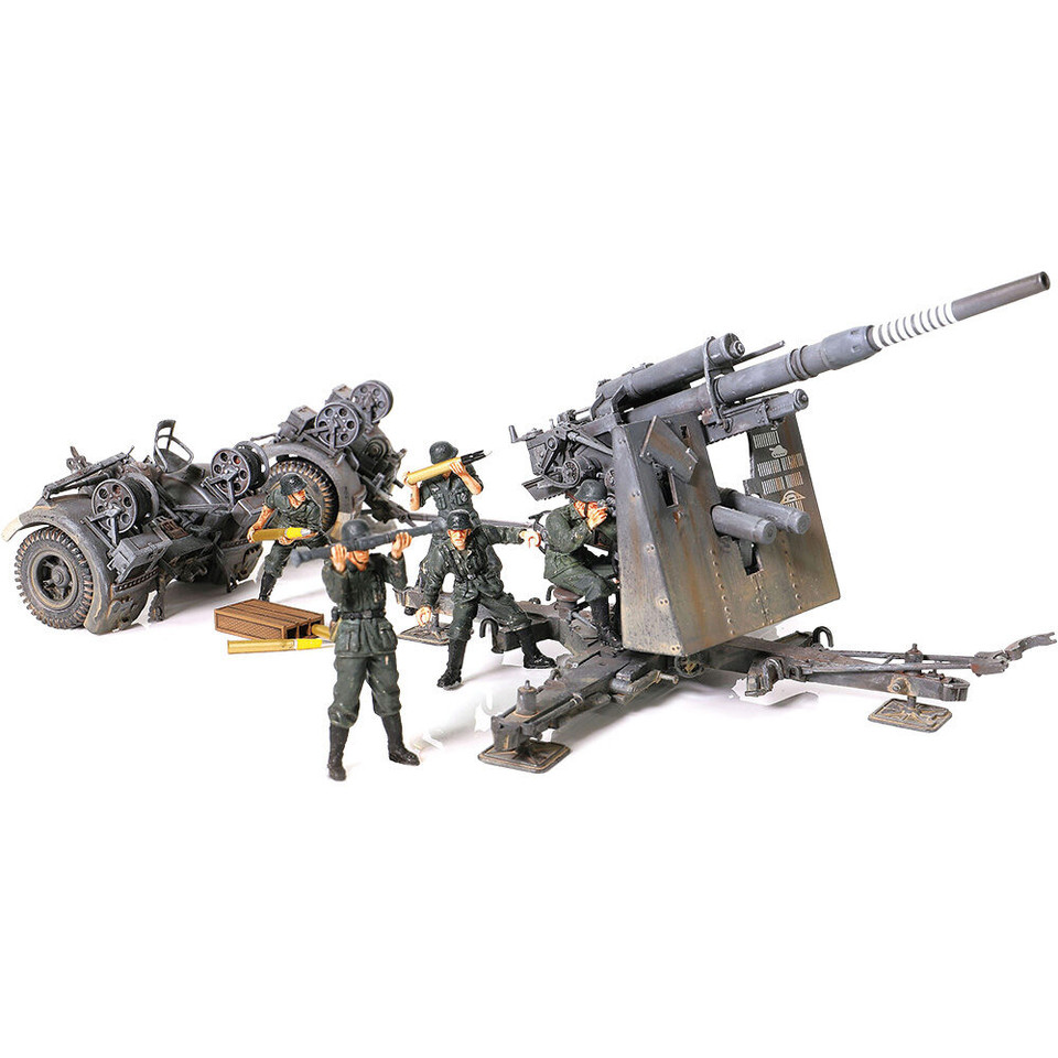 FlaK 36 w/sd.202 Tow Vehicle 1/32 Die Cast Model w/Figures 1:32 Scale  by Forces of Valor Main Image