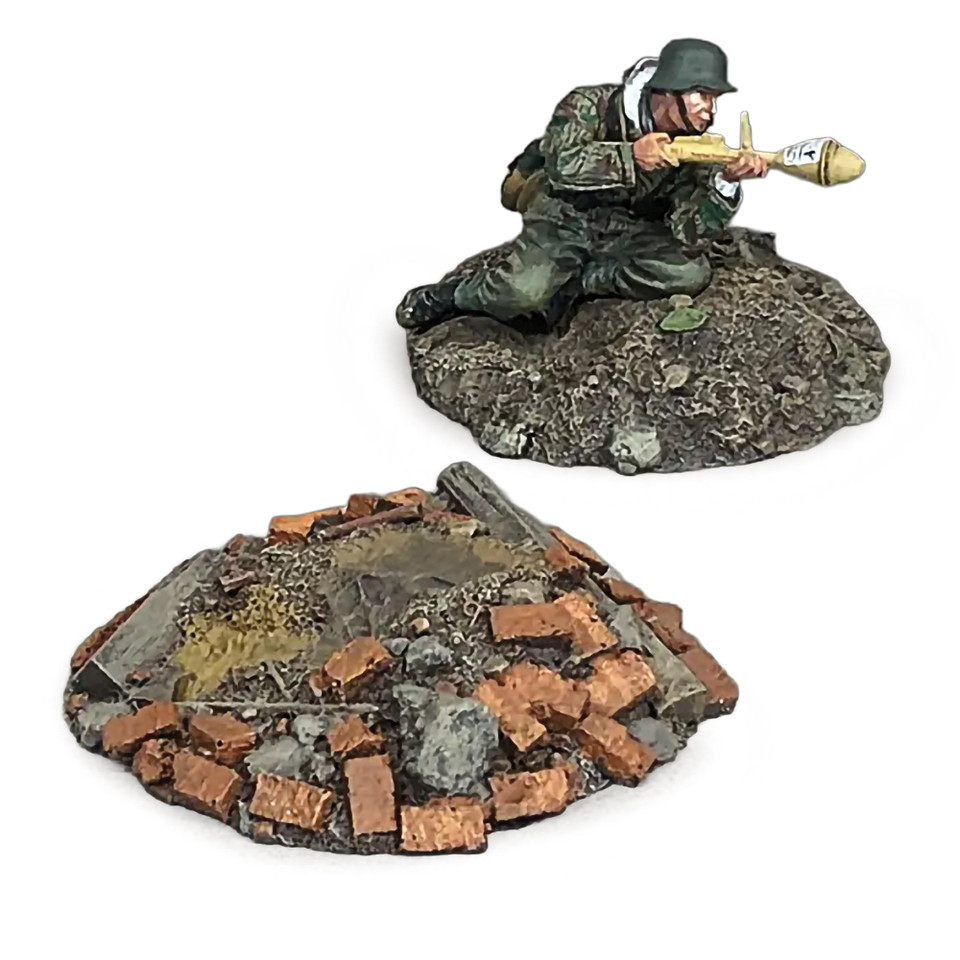 Grenadier Waiting with Panzerfaust 1944-45 1/30 Figure WILLIAM BRITAIN (25157) 1:30 Scale Metal by William Britain Main Image