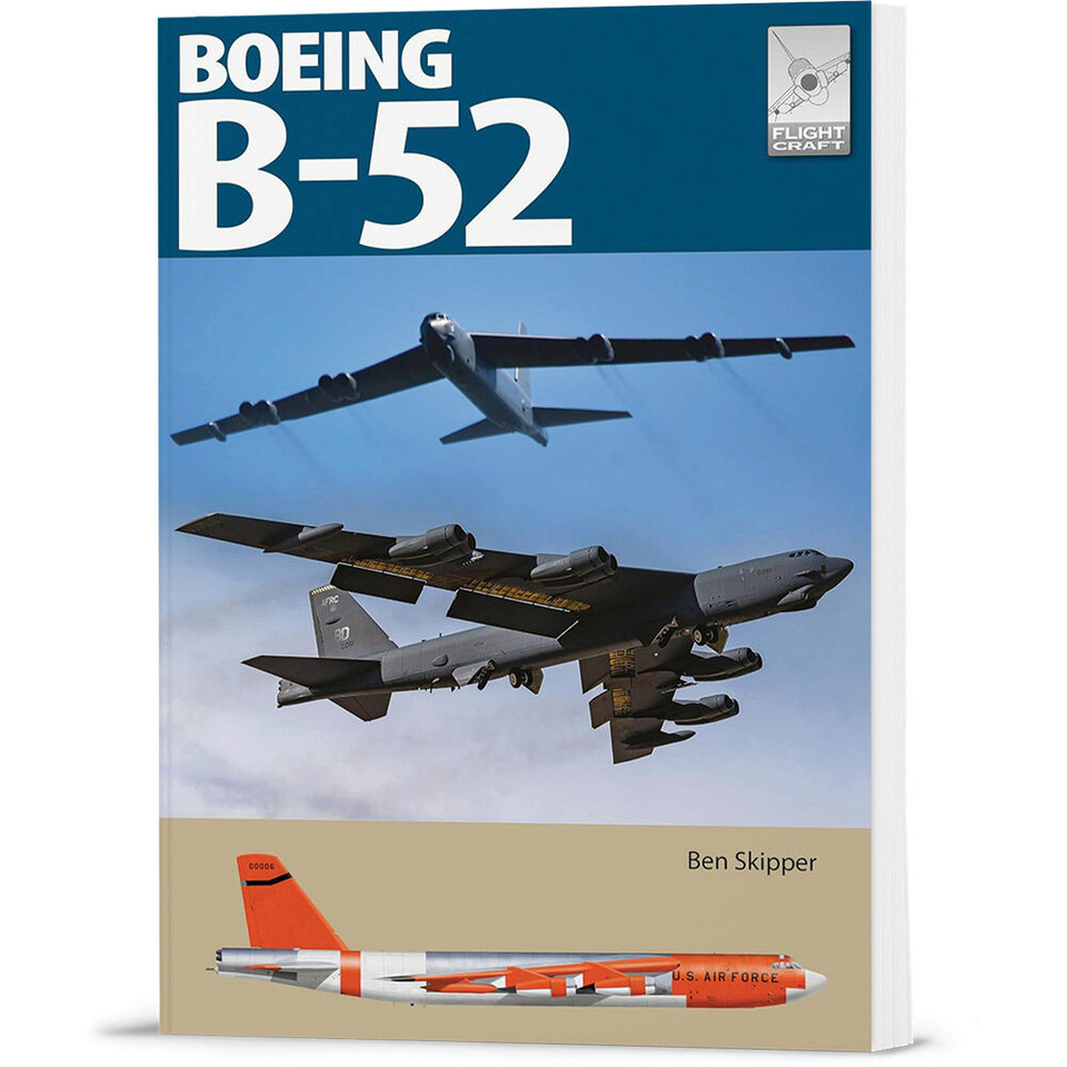 Boeing B-52 Stratofortress CASEMATE - AIR WORLD (9781399080033) Main Image