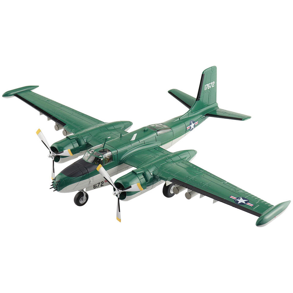 B-26K Counter Invader 1/72 Die Cast Model - HA3229 USAF, 1960s Main Image