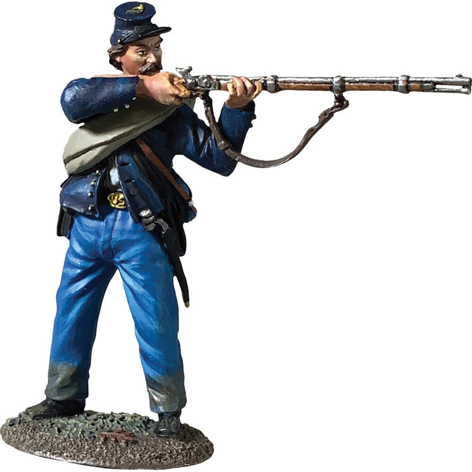 Irish Brigade Standing Firing No. 2 1/30 Figure William Britain 31351 1:30 Scale Metal by William Britain Main Image