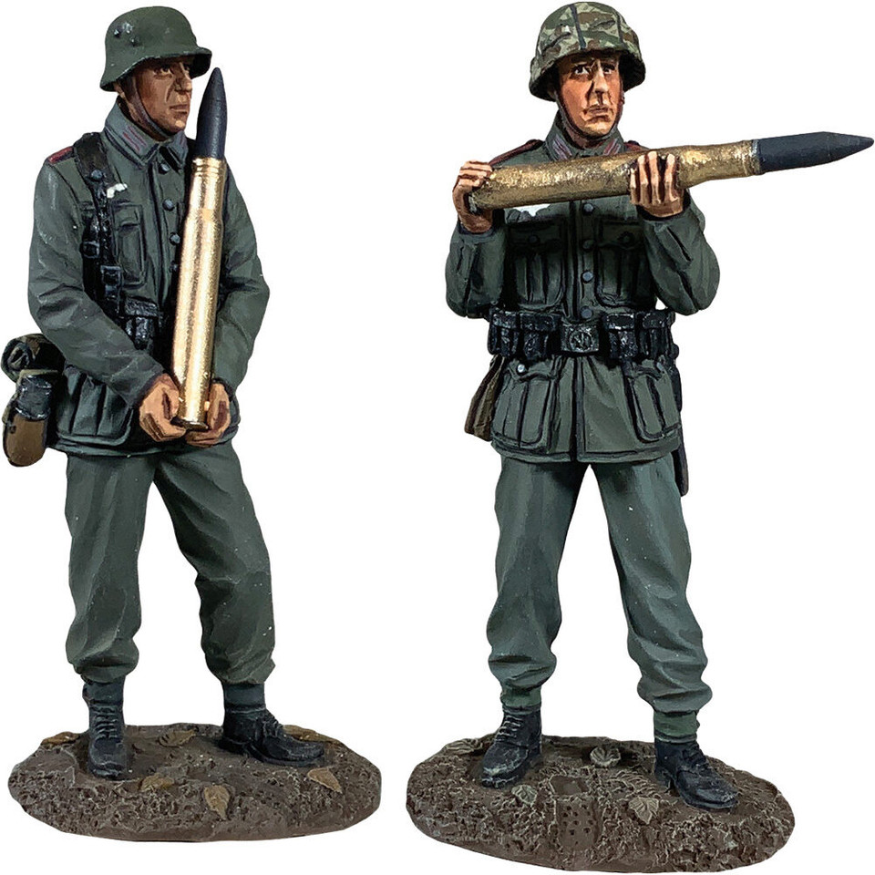Preparing for Action Two Flak Gun Members 1/30 Figures William Britain (25222) 1:30 Scale Metal by William Britain Main Image
