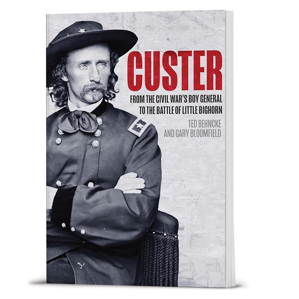 Custer CASEMATE (9781636244327)  Softcover by Casemate Main Image