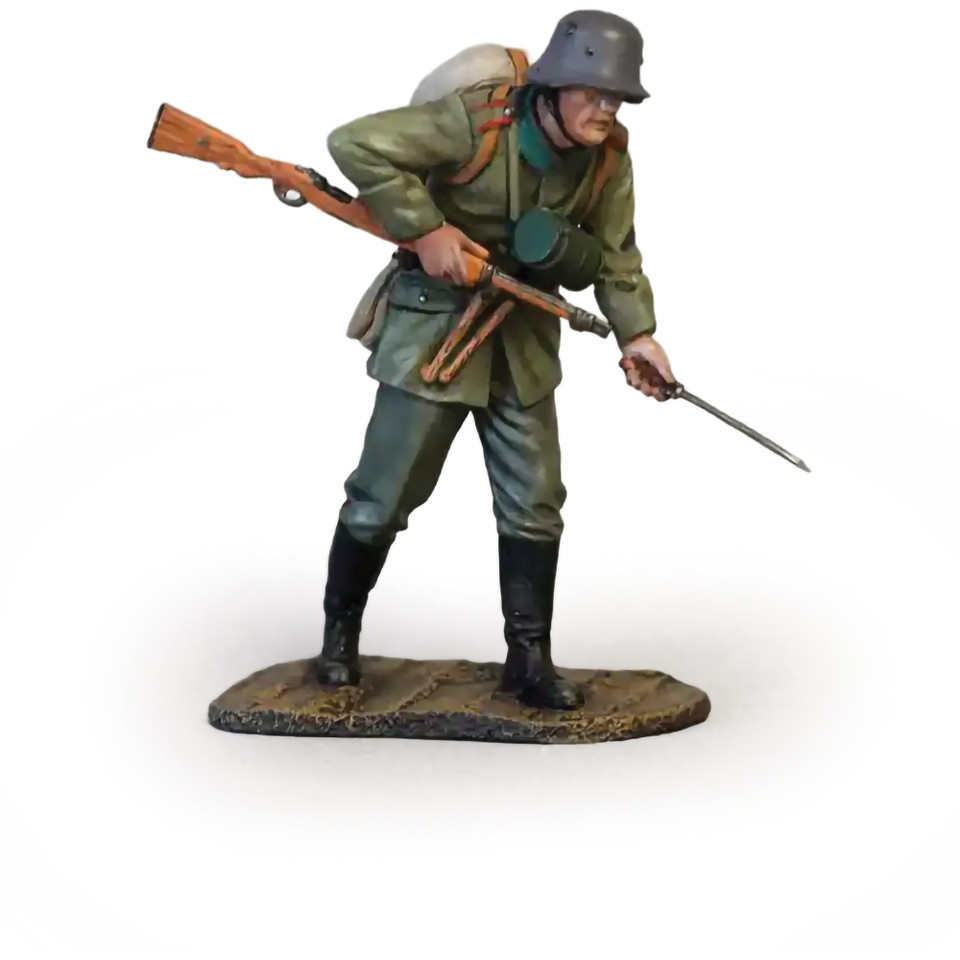 German Infantryman Advance and Attaching Bayonet 1/30 Figure 1:30 Scale  by William Britain Main Image