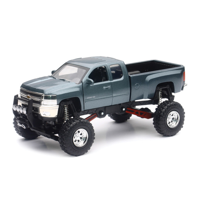 Chevy Silverado 2500 HD Off Road Main Image