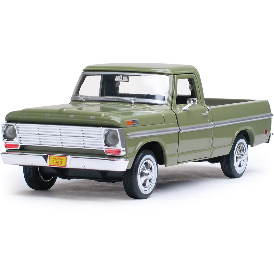 1969 Ford F-100 Pickup - green - Green 1:24 Scale Diecast Model by Motormax Main Image
